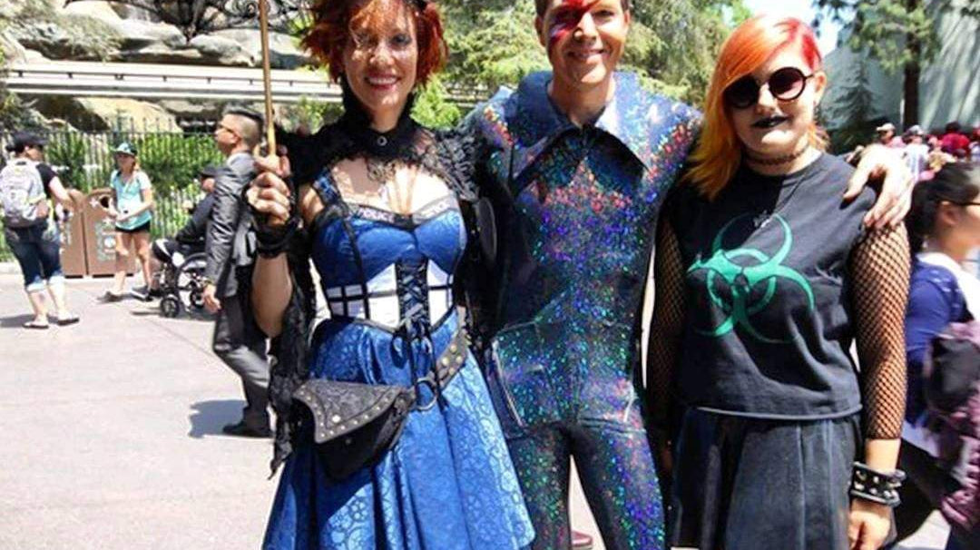 BATS DAY DISNEYLAND & BOWIE