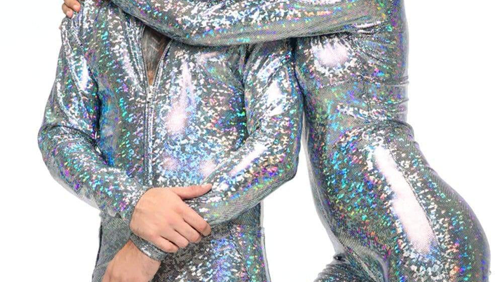 HOLOGRAPHIC FUN WITH SEA DRAGON STUDIO