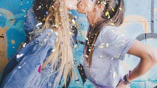 Spreading Sparkles Everywhere - The Shine Shack