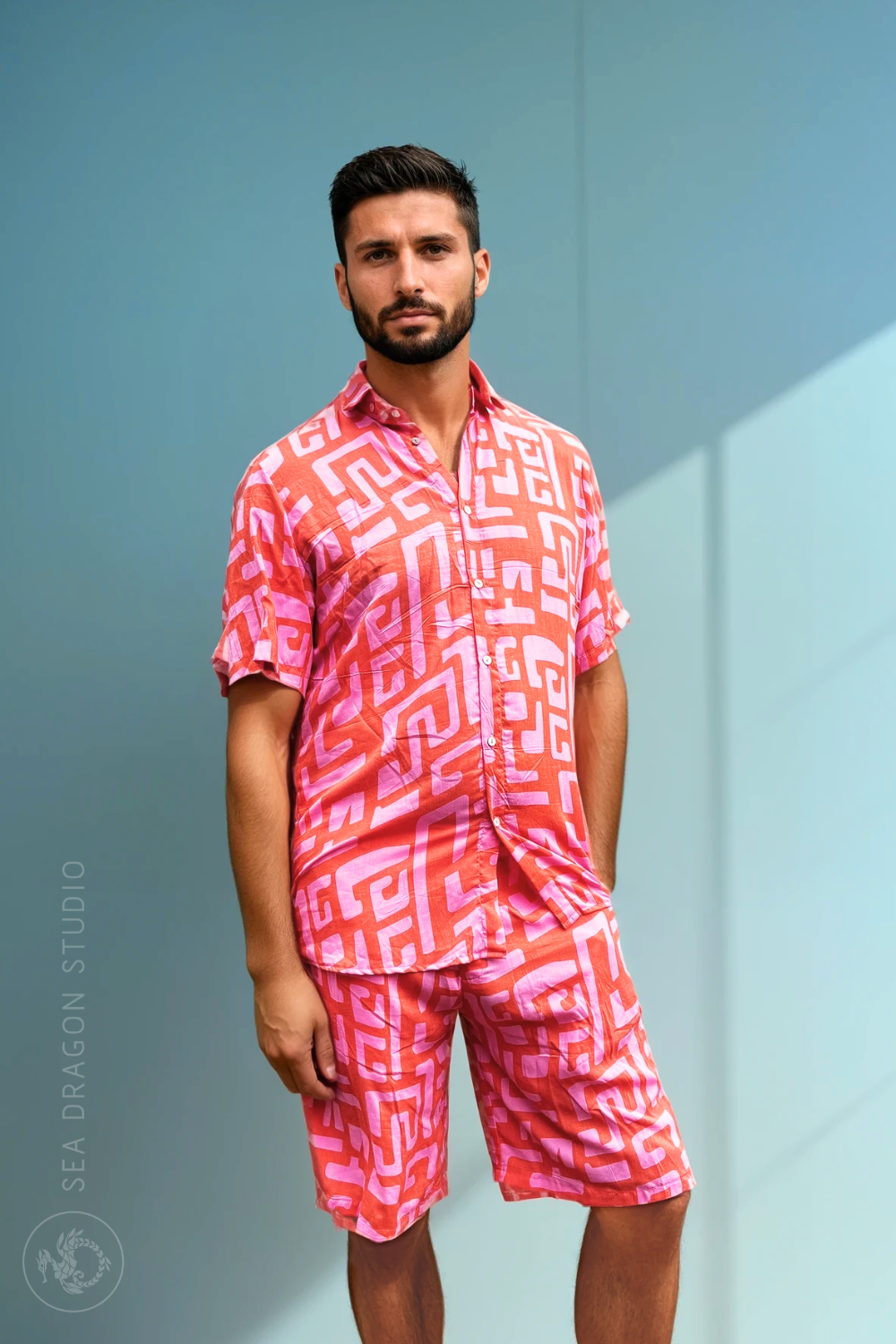  Long view of the Hazy Maze Summer Punch Set featuring the full coral and pink maze pattern.